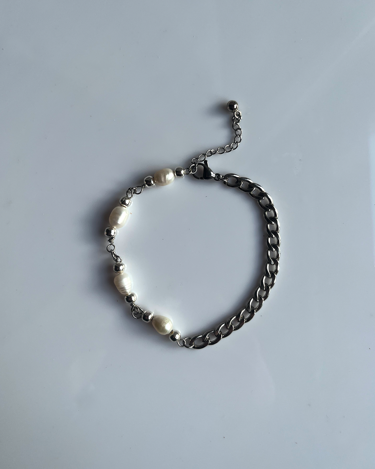 25 / HALF BRACELET